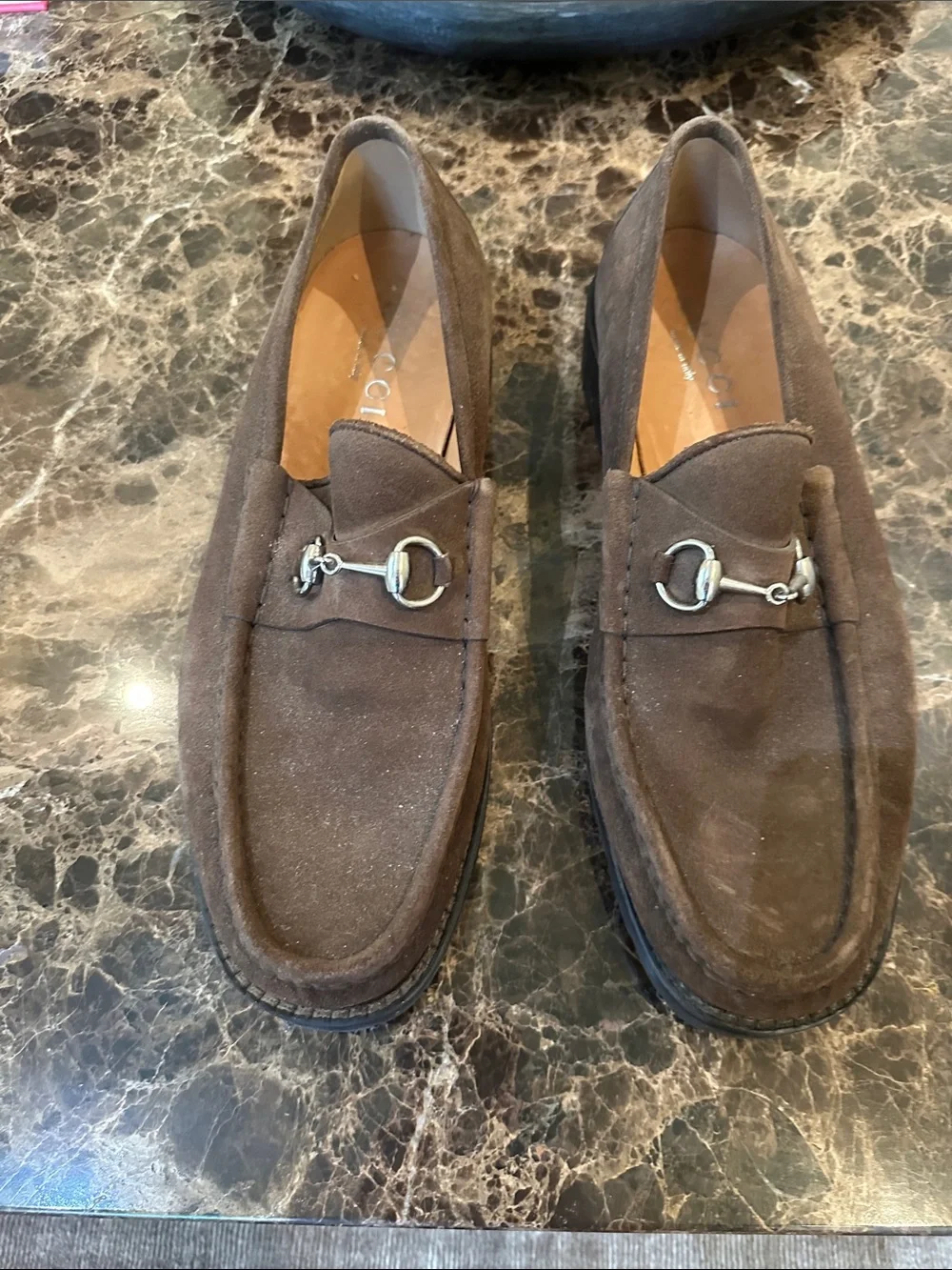 Like new! Men’s Gucci brown suede loafers size 13